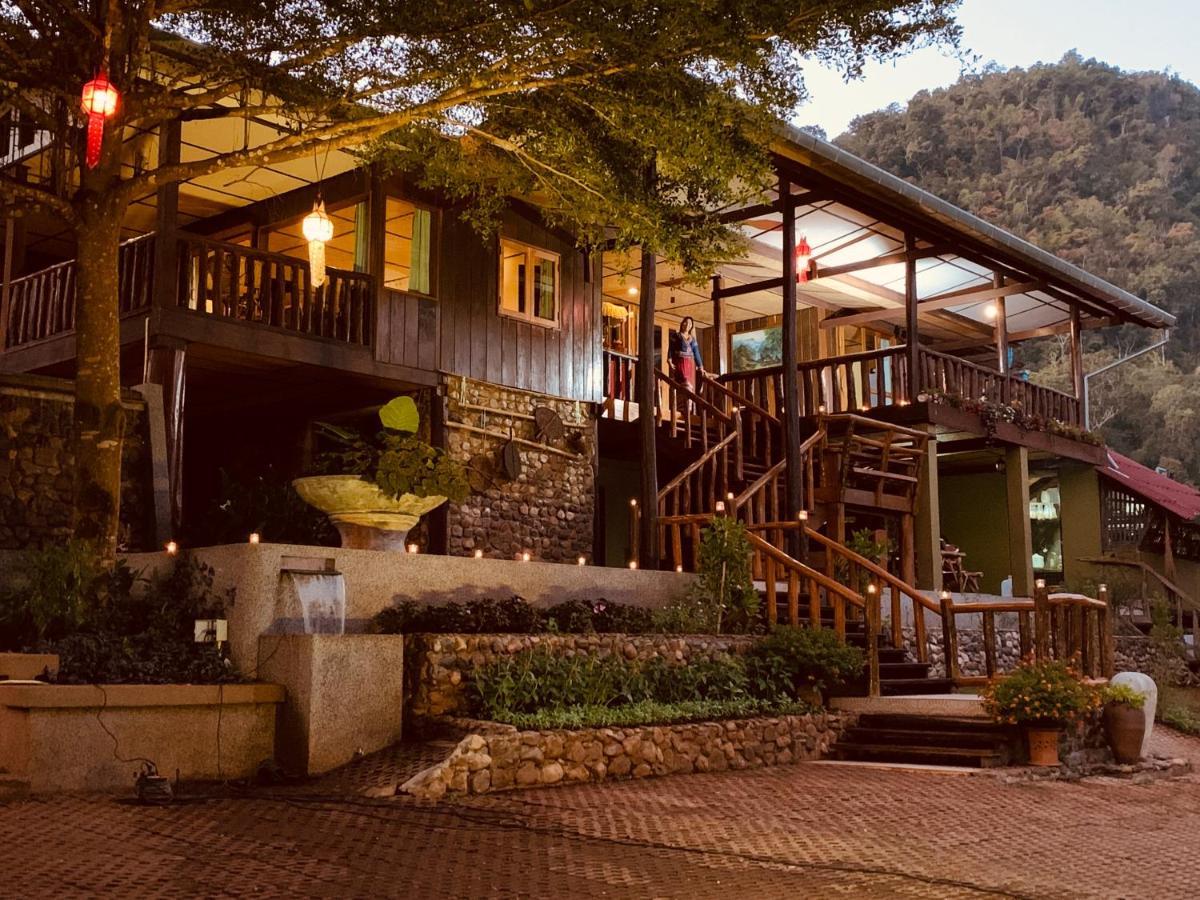 Kanlaya'S Eyrie, Luxury Homestay Pang Mapha Exterior photo