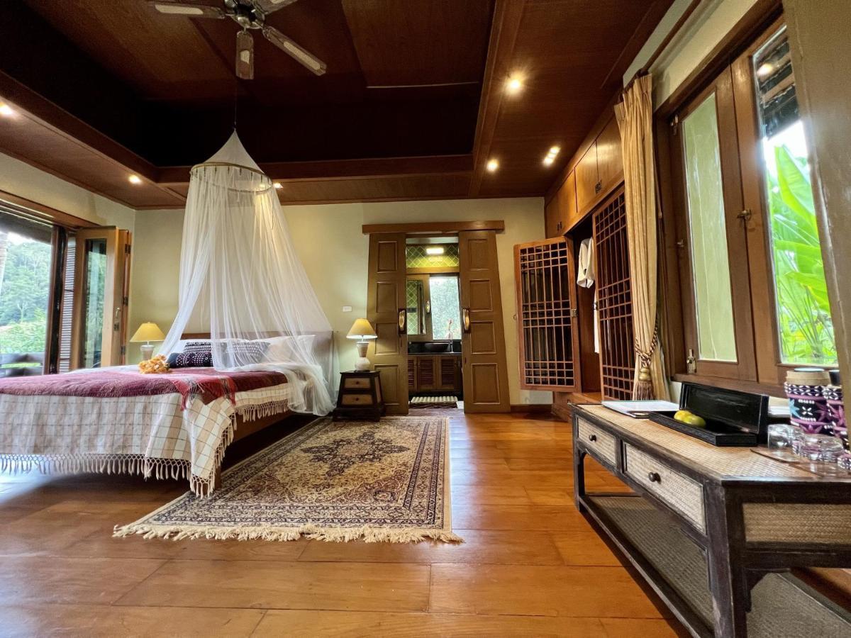Kanlaya'S Eyrie, Luxury Homestay Pang Mapha Exterior photo