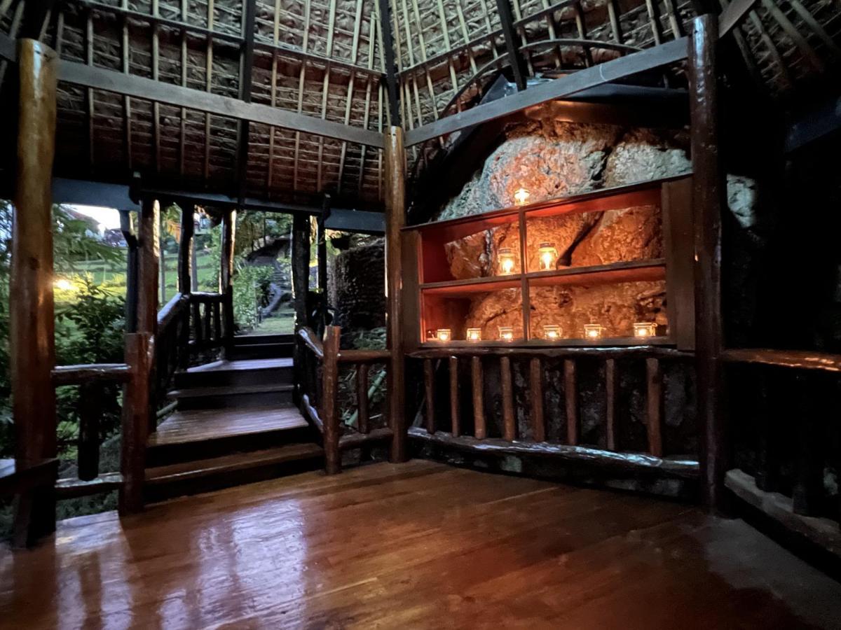 Kanlaya'S Eyrie, Luxury Homestay Pang Mapha Exterior photo