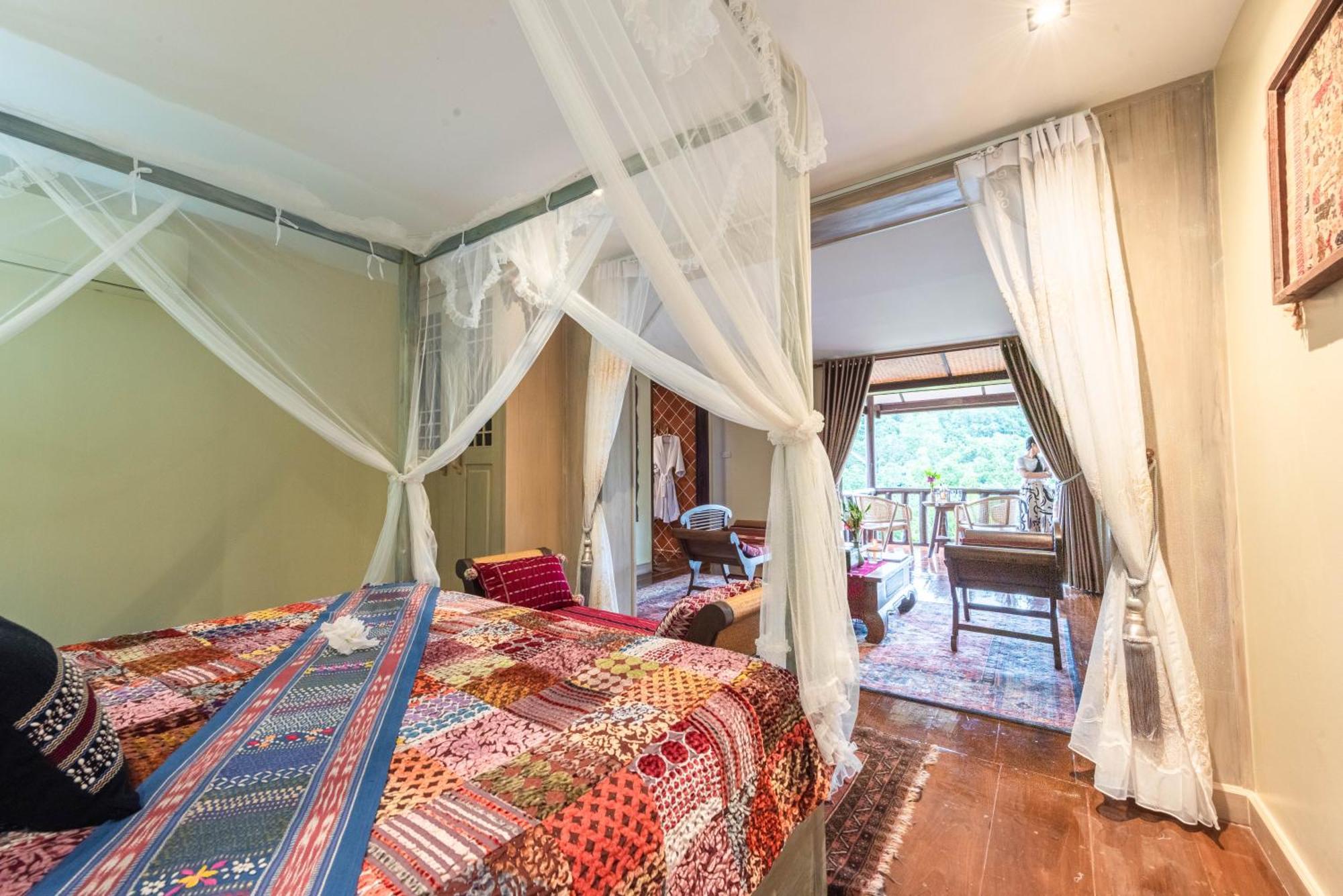 Kanlaya'S Eyrie, Luxury Homestay Pang Mapha Exterior photo