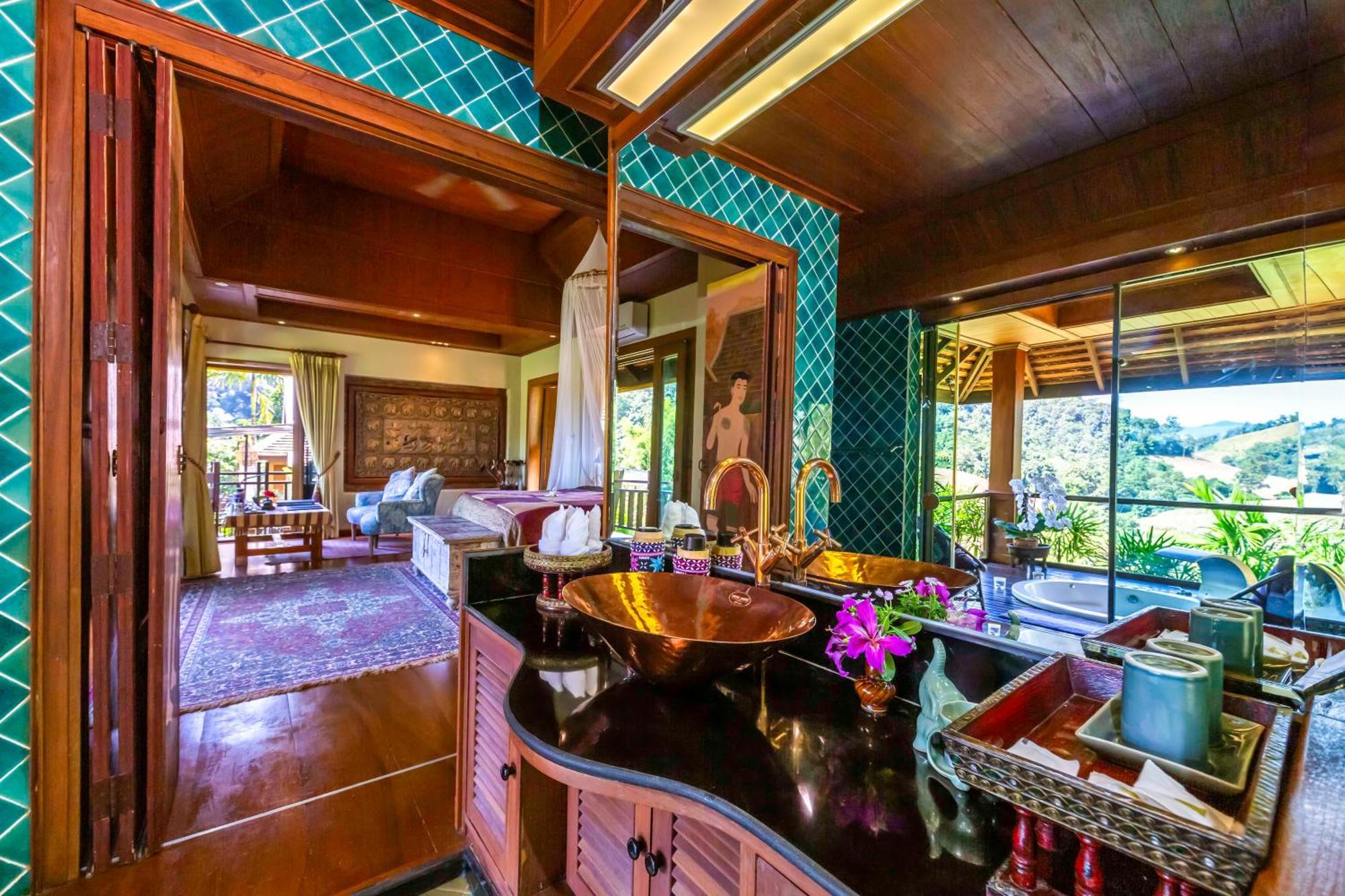 Kanlaya'S Eyrie, Luxury Homestay Pang Mapha Exterior photo